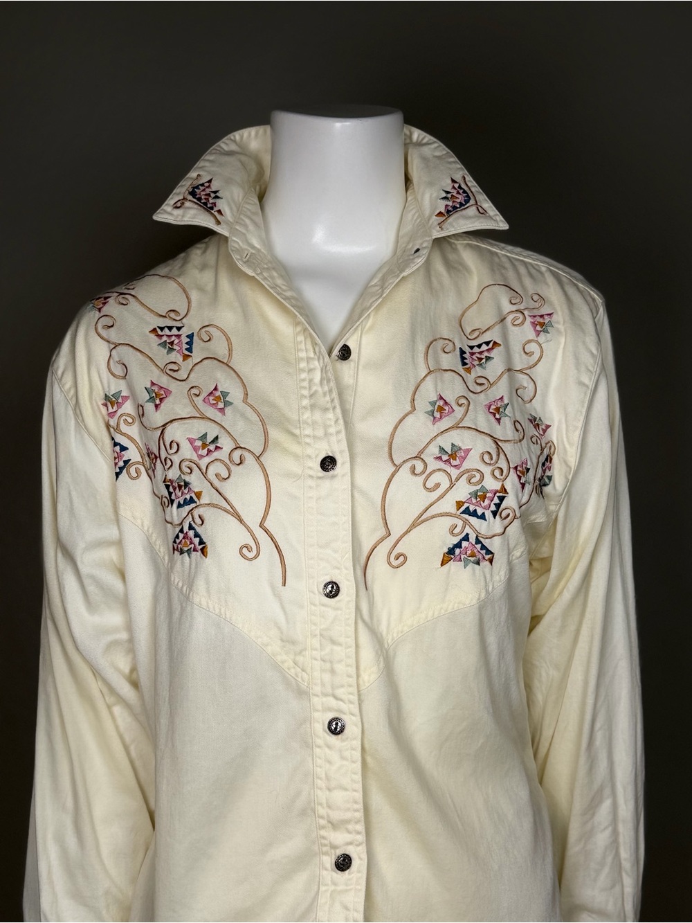 Vintage Wrangler Western Wear Embroidered Southwestern Button Down Ivory Medium - Picture 3 of 14